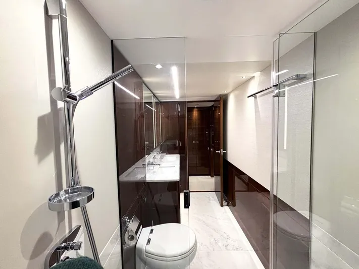 Alexandra II Yacht Photos Pics Princess S78 2021 sportsfly flybridge open