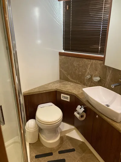 La Chaparrita Yacht Photos Pics Luxurious bathroom in 2011 Sunseeker Manhattan 70 yacht with modern fixtures.