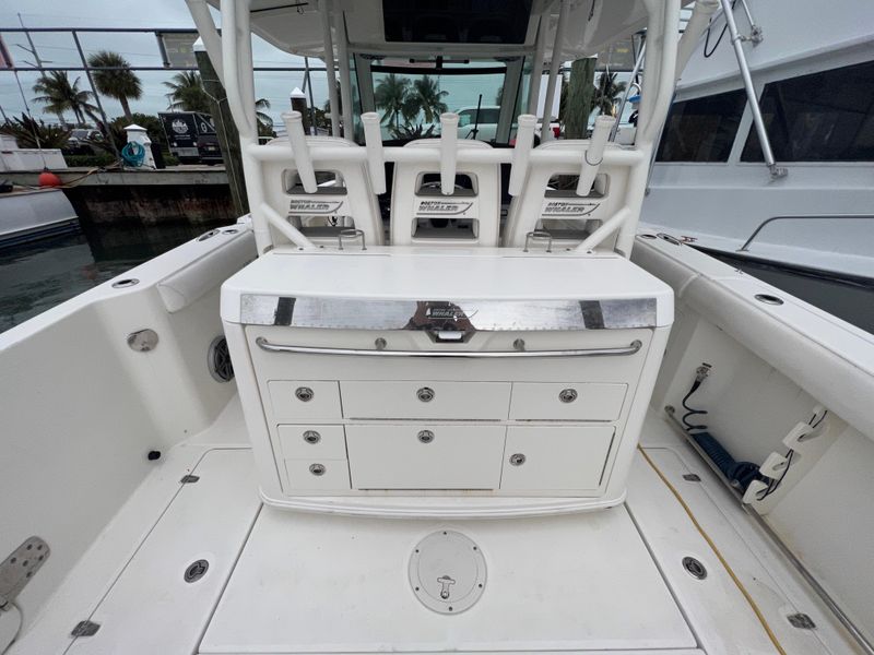 2015 Boston Whaler 350 Outrage