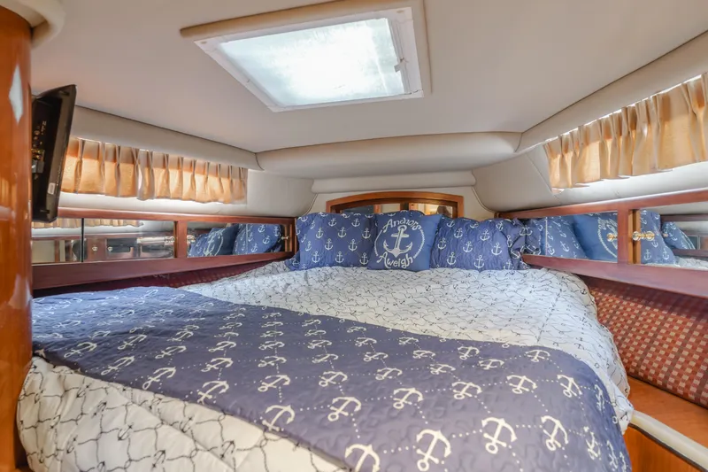 Quarantine Yacht Photos Pics 