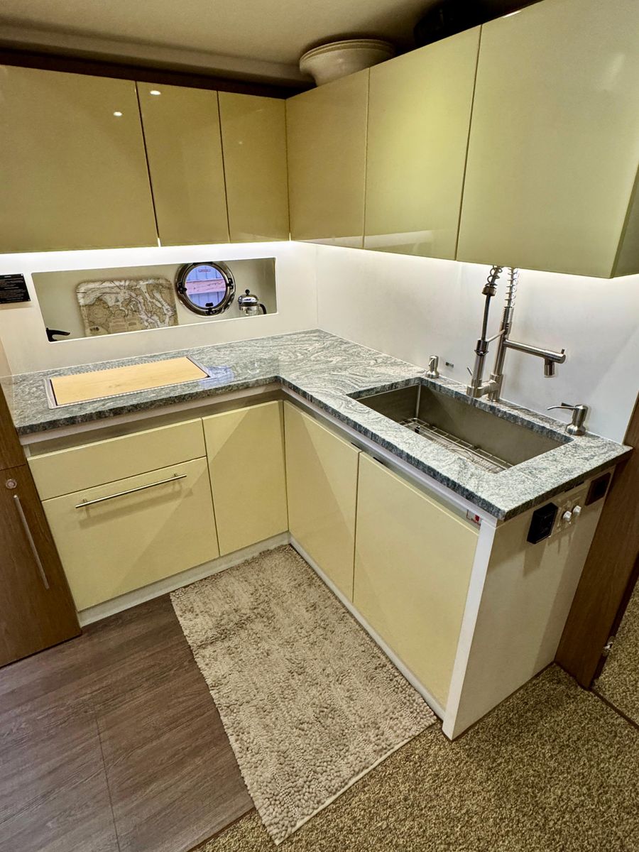 2015 Beneteau 49 