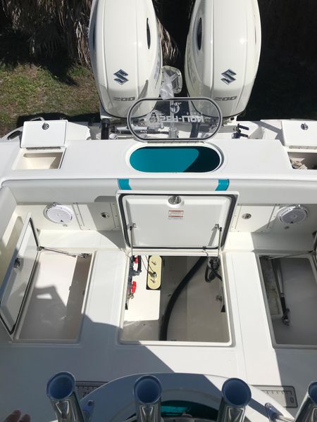 2021 Sea-Lion Center Console