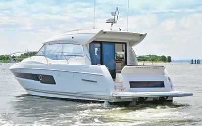 Yacht