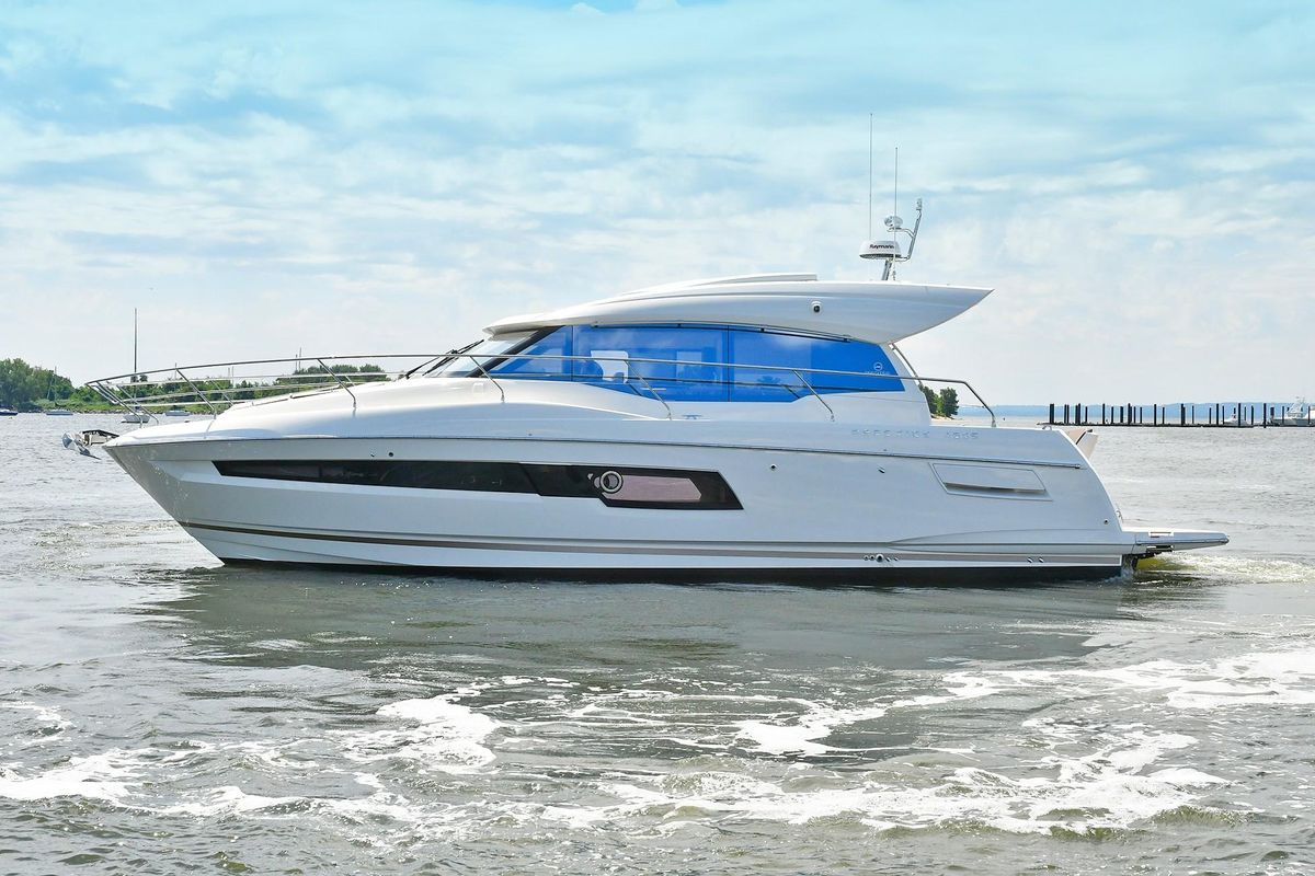 2019 Prestige 46 