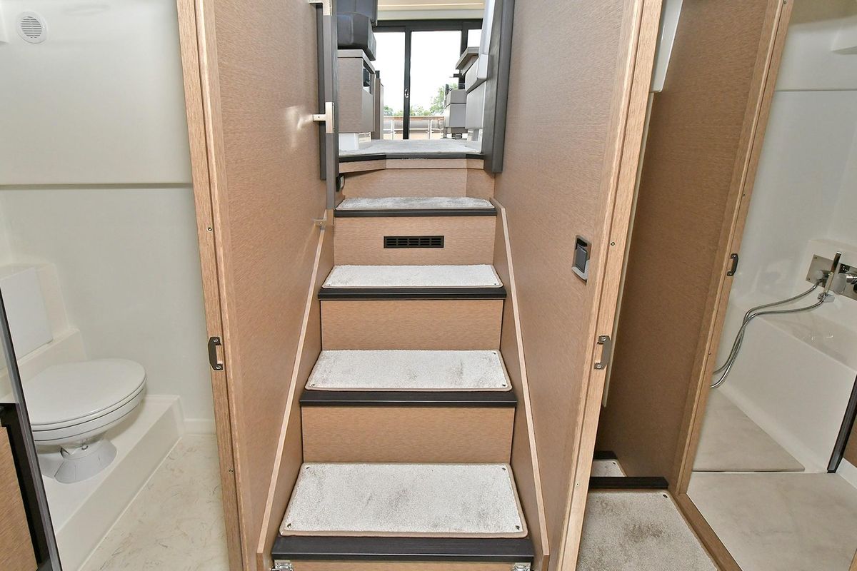 2019 Prestige 46 