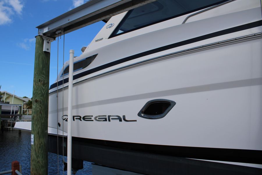 2013 Regal 35 Sport Coupe