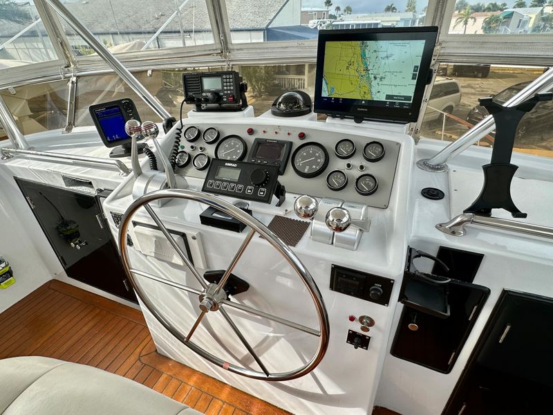 1988 Ocean Alexander 54 COCKPIT MOTOR YACHT