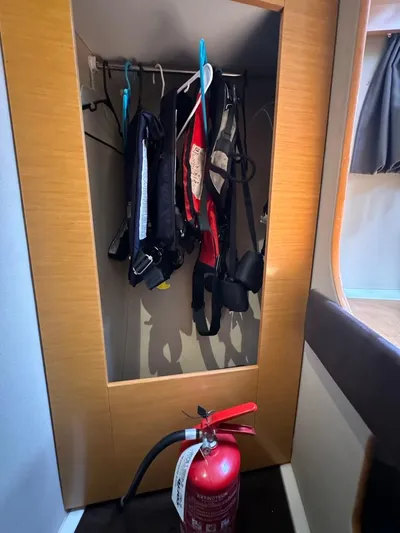 Benevah Yacht Photos Pics 