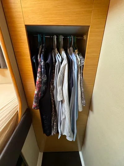 Benevah Yacht Photos Pics 