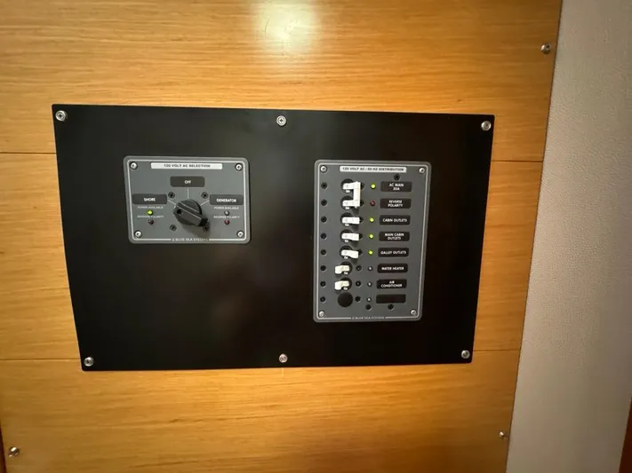 Benevah Yacht Photos Pics 