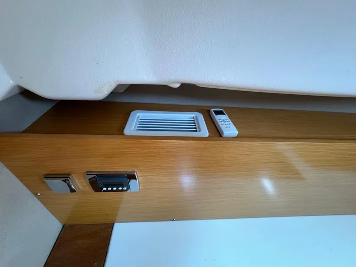 Benevah Yacht Photos Pics 