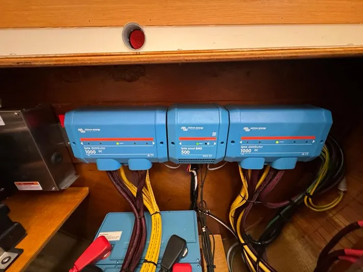 Benevah Yacht Photos Pics 