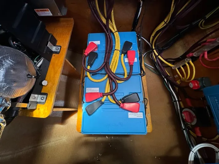 Benevah Yacht Photos Pics 