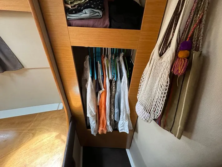 Benevah Yacht Photos Pics 