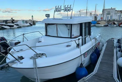 2017 Beneteau Barracuda 8