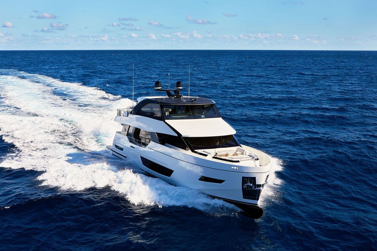 2020 Ocean Alexander 84 