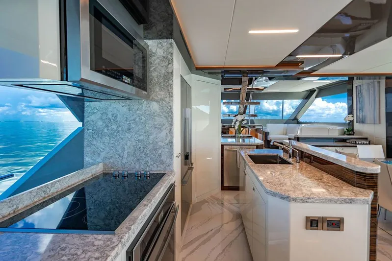 Stotsea Yacht Photos Pics 