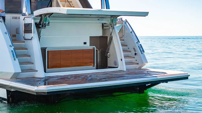 Stotsea Yacht Photos Pics 