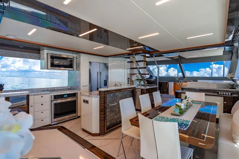 Stotsea Yacht Photos Pics 