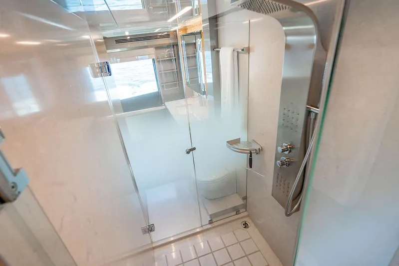 Stotsea Yacht Photos Pics 