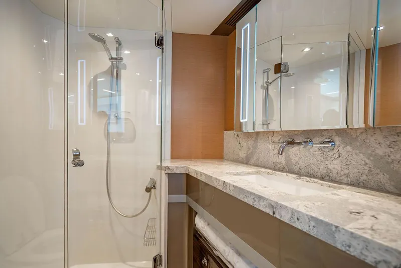 Stotsea Yacht Photos Pics 