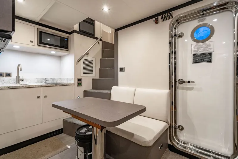 Stotsea Yacht Photos Pics 