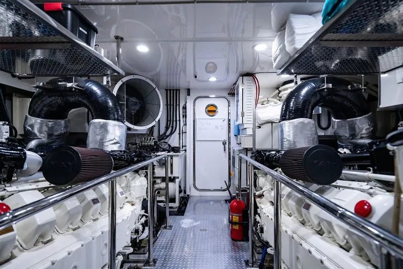 Stotsea Yacht Photos Pics 