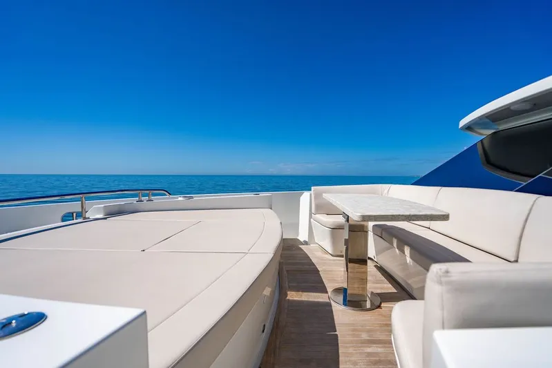 Stotsea Yacht Photos Pics 