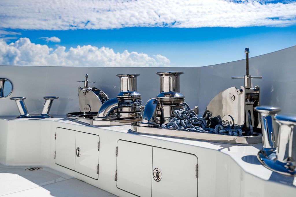 2020 Ocean Alexander 84 