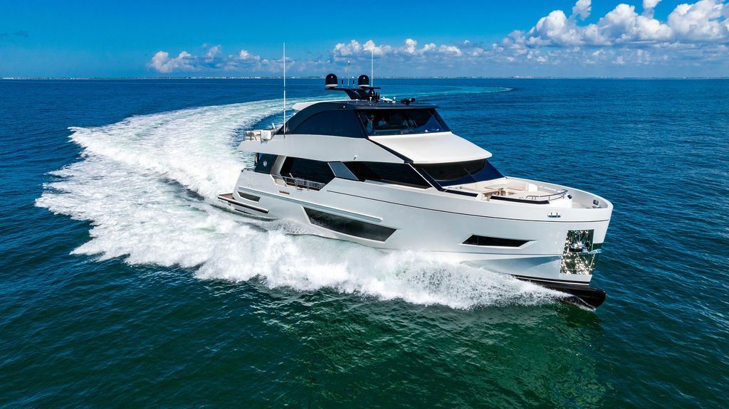 2020 Ocean Alexander 84 