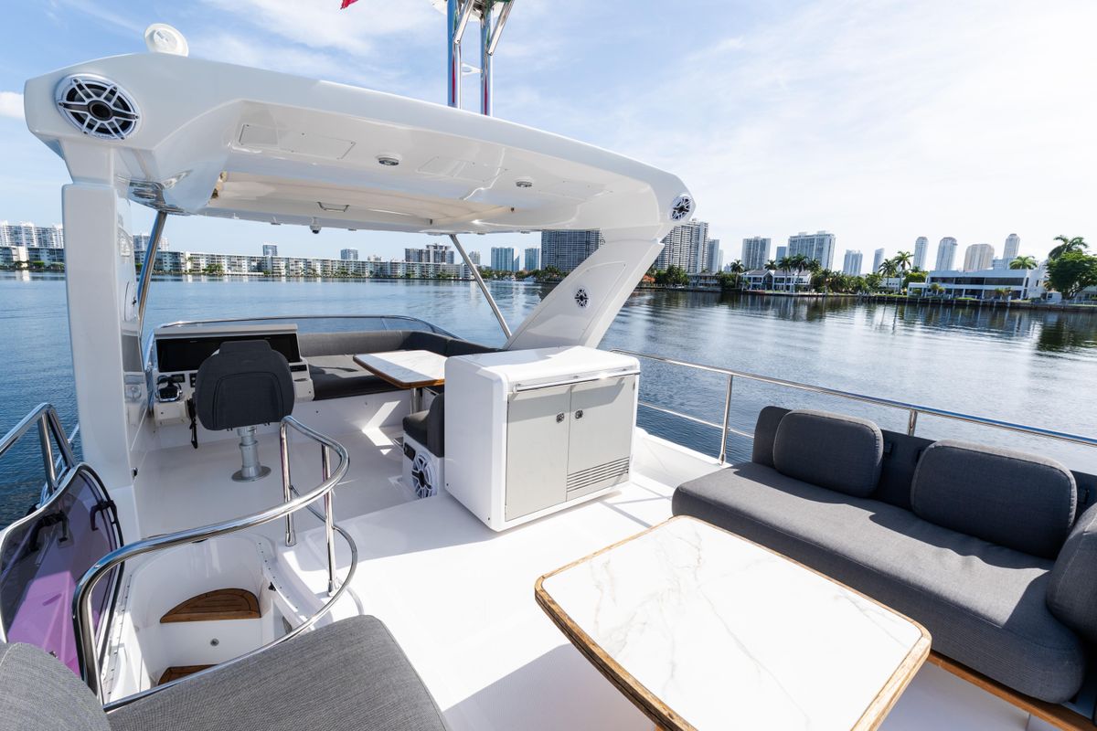 2023 Azimut 50 