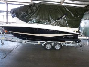 2008 Regal 2500 Bowrider