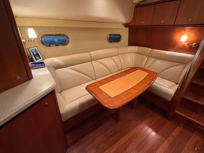 Blue Horseshoe Yacht Photos Pics 