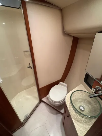 Blue Horseshoe Yacht Photos Pics 