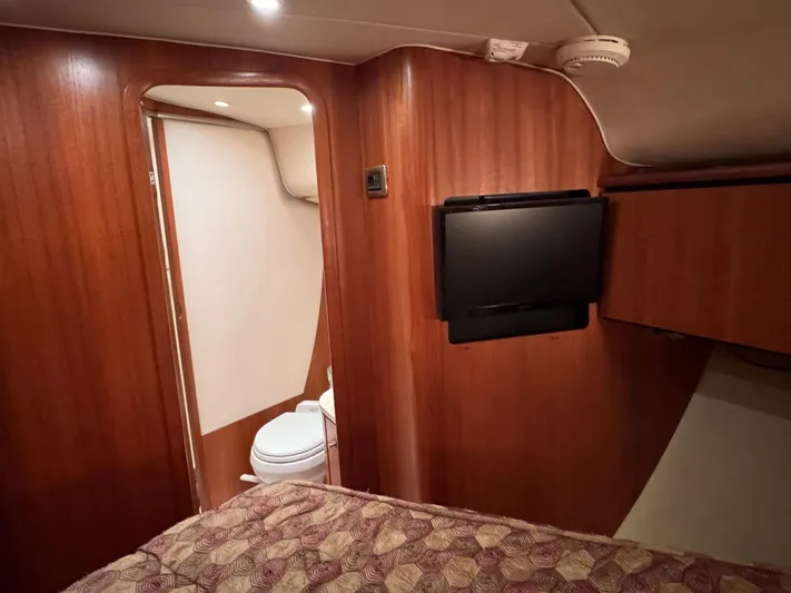 Blue Horseshoe Yacht Photos Pics 