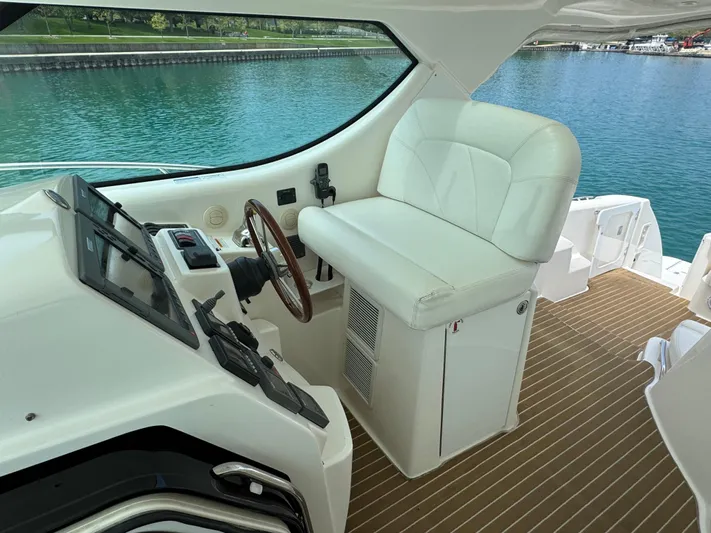 Blue Horseshoe Yacht Photos Pics 