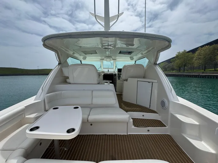 Blue Horseshoe Yacht Photos Pics 