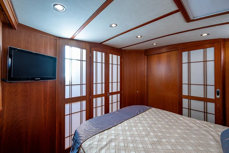 Captain And The Kid Yacht Photos Pics 