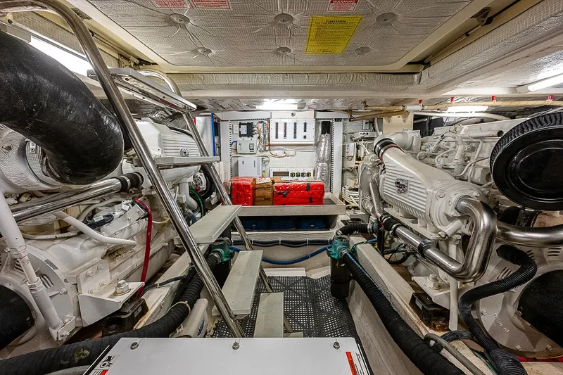 Captain And The Kid Yacht Photos Pics 