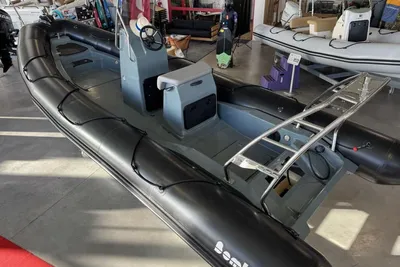 2022 Bombard Explorer 700