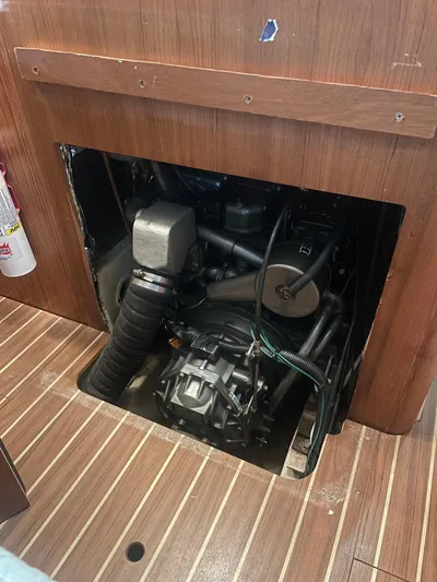 Mischievous Mermaid Yacht Photos Pics 