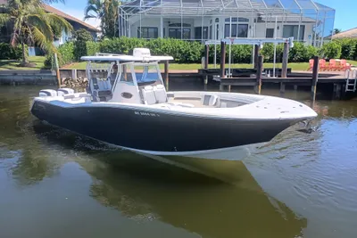 Tidewater 320 CC Adventure