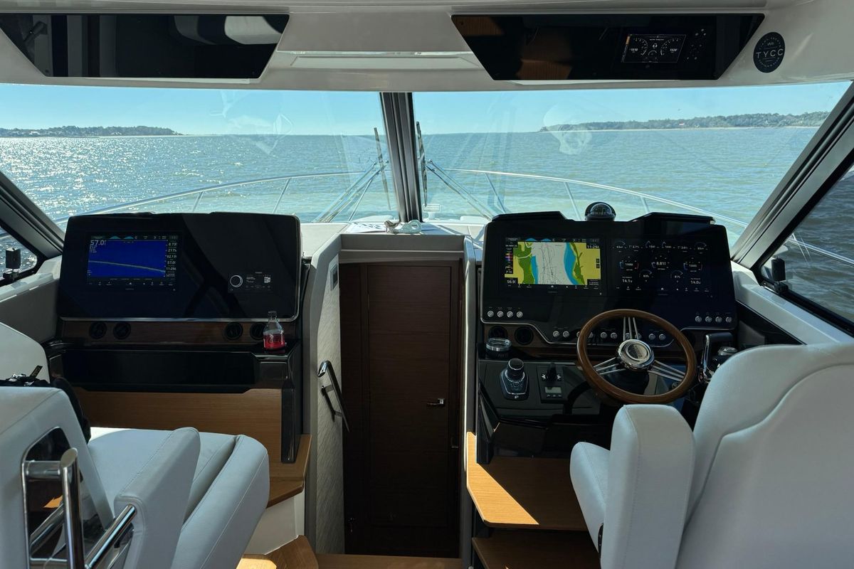 2025 Tiara Yachts 43 