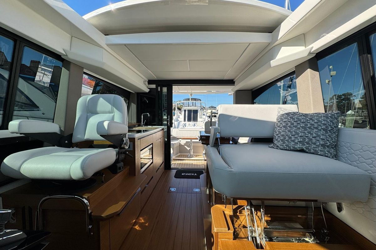 2025 Tiara Yachts 43 