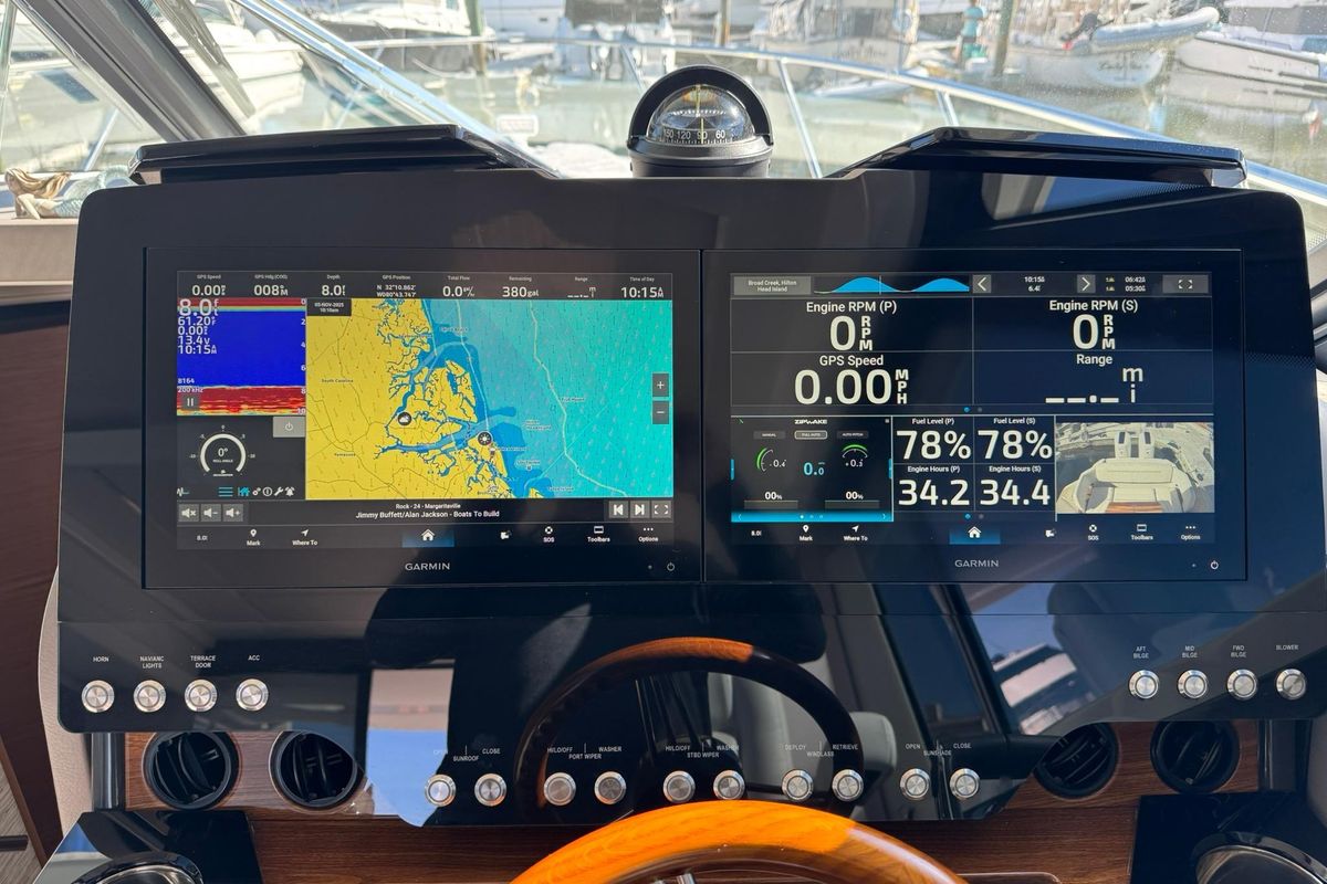 2025 Tiara Yachts 43 