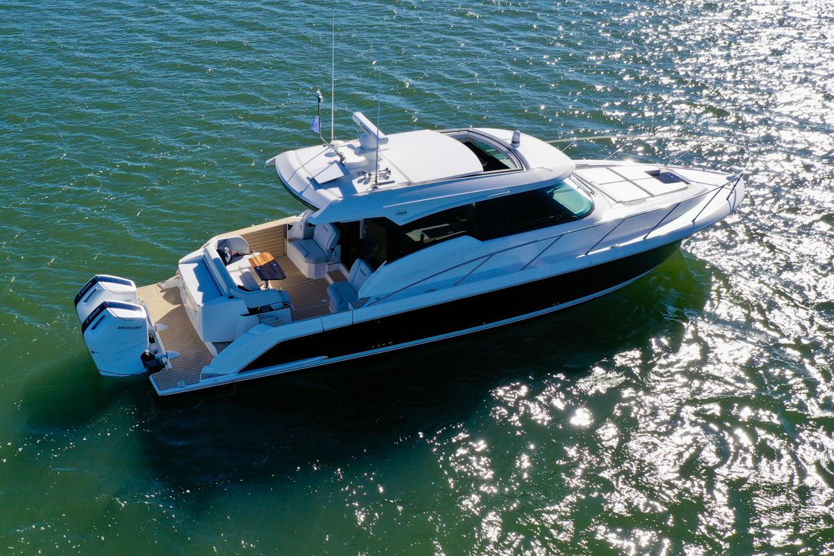 2025 Tiara Yachts 43 