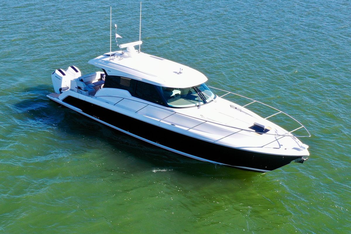2025 Tiara Yachts 43 