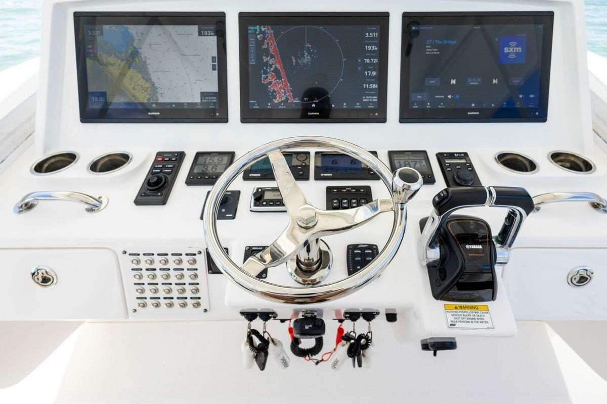 2015 Intrepid 47 