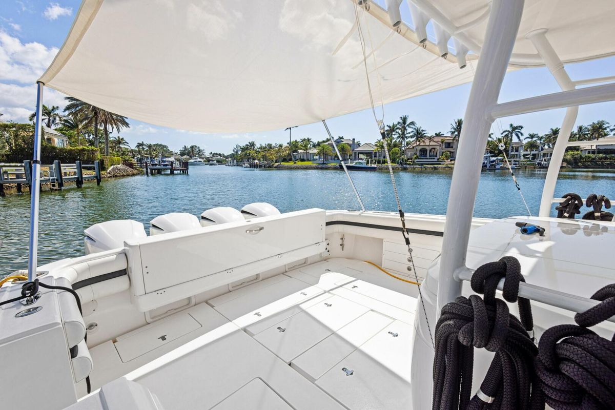 2015 Intrepid 47 