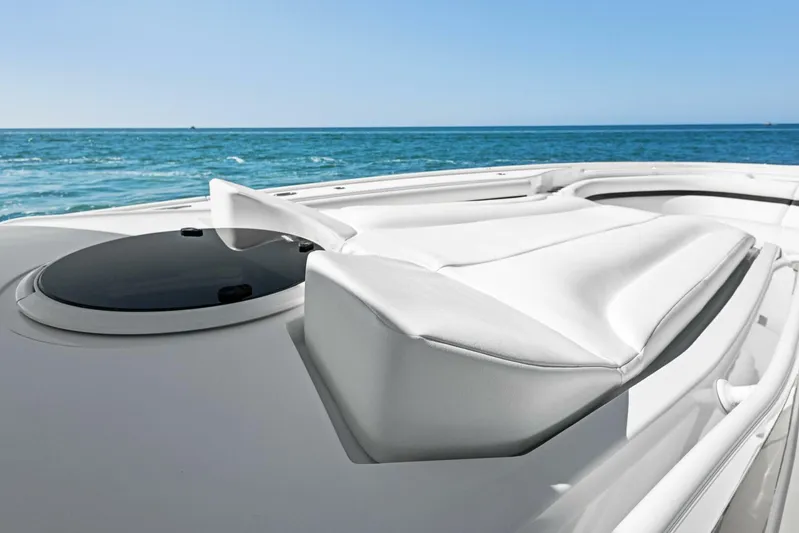  Yacht Photos Pics 2015 Intrepid 475 Panacea boat deck with ocean view.